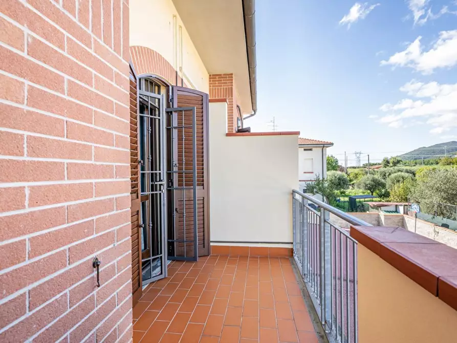 Immagine 24 di Villetta a schiera in vendita  a Cascina