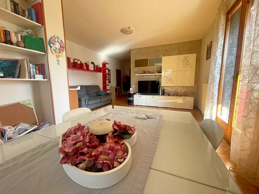 Immagine 2 di Appartamento in vendita  a Poggibonsi