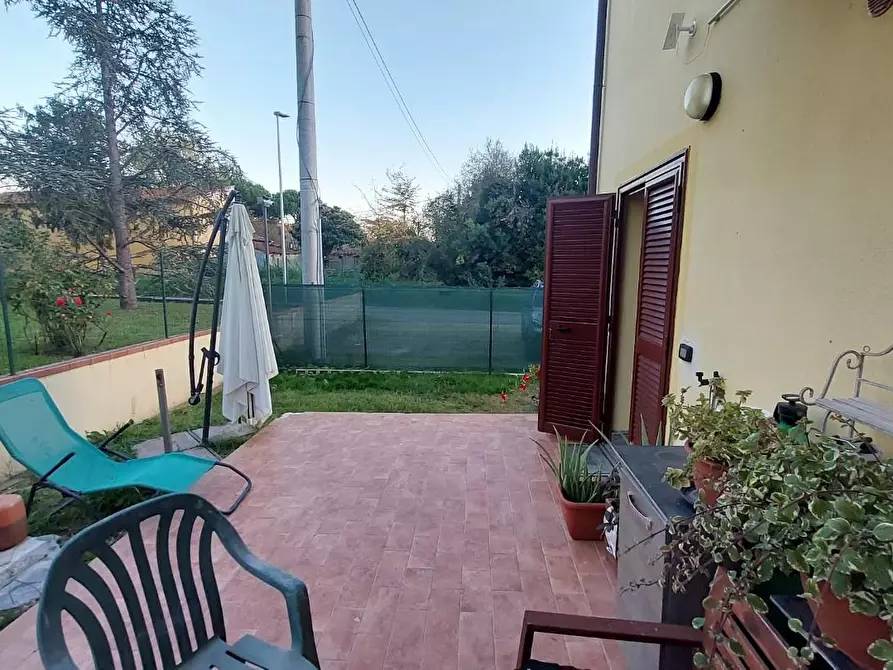 Immagine 25 di Villetta a schiera in vendita  a Crespina Lorenzana