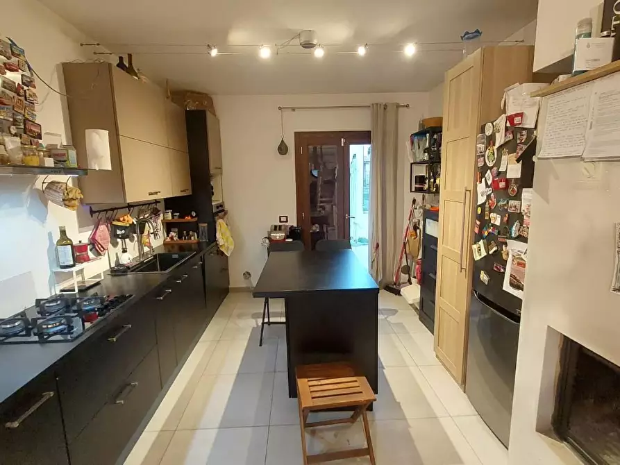 Immagine 9 di Villetta a schiera in vendita  a Crespina Lorenzana