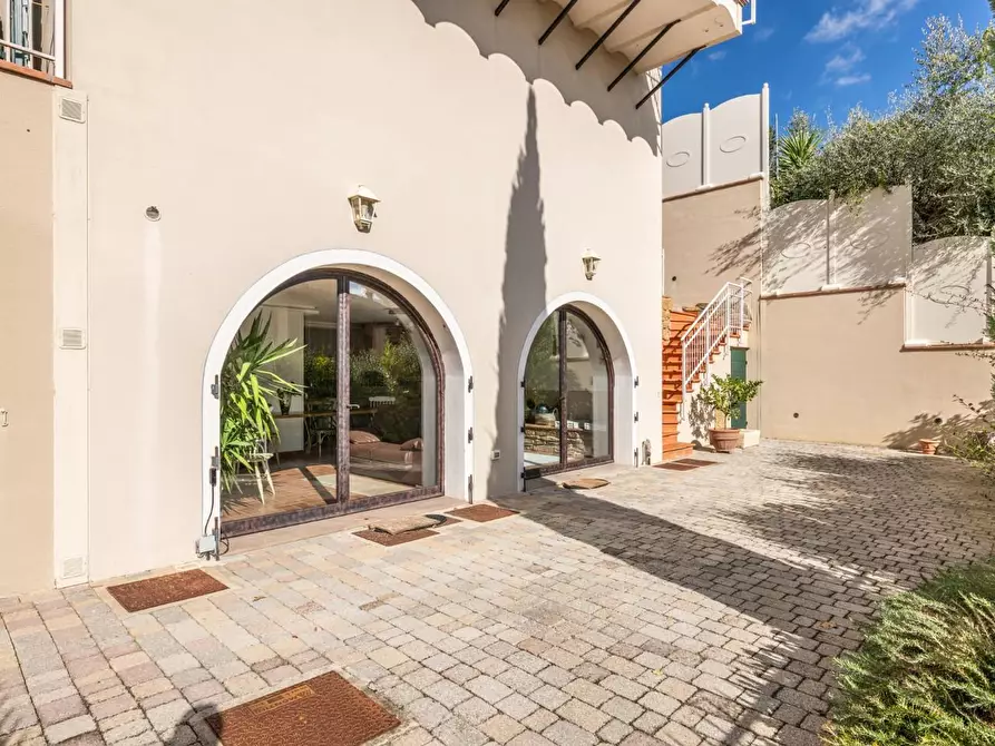 Immagine 55 di Villa in vendita  a Terricciola