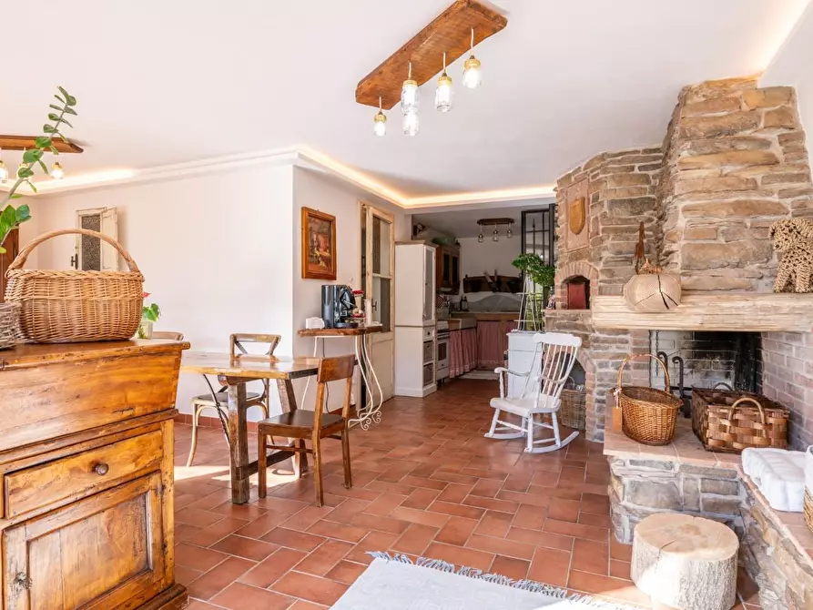 Immagine 9 di Villa in vendita  a Terricciola