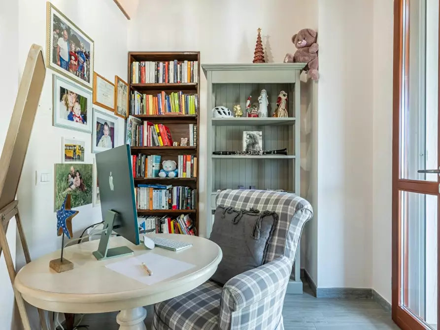 Immagine 37 di Villa in vendita  a Terricciola