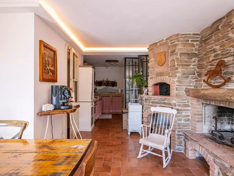 Immagine 11 di Villa in vendita  a Terricciola