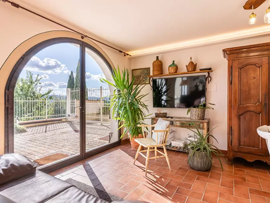 Immagine 50 di Villa in vendita  a Terricciola