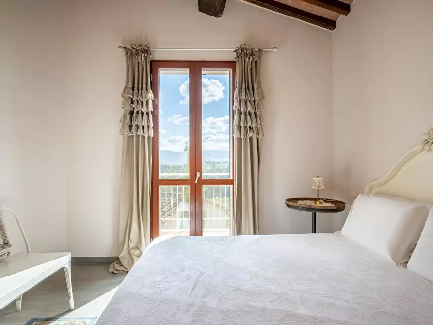 Immagine 52 di Villa in vendita  a Terricciola