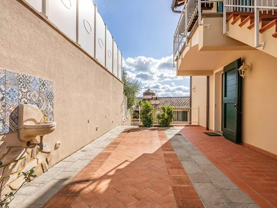 Immagine 49 di Villa in vendita  a Terricciola