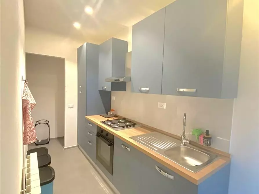 Immagine 12 di Casa semindipendente in vendita  a Massa