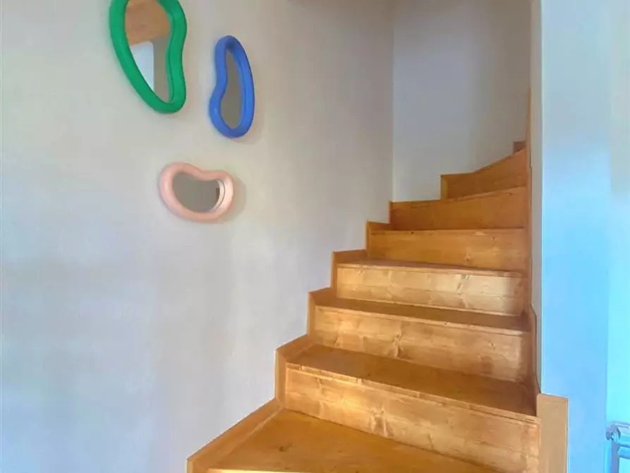 Immagine 15 di Casa semindipendente in vendita  a Massa