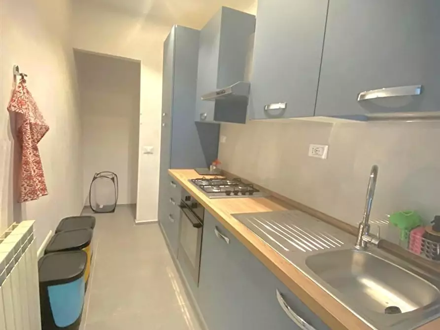 Immagine 13 di Casa semindipendente in vendita  a Massa