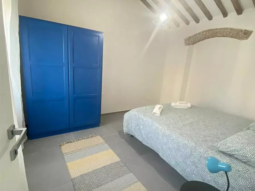 Immagine 23 di Casa semindipendente in vendita  a Massa