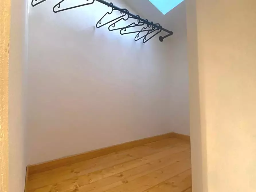 Immagine 17 di Casa semindipendente in vendita  a Massa