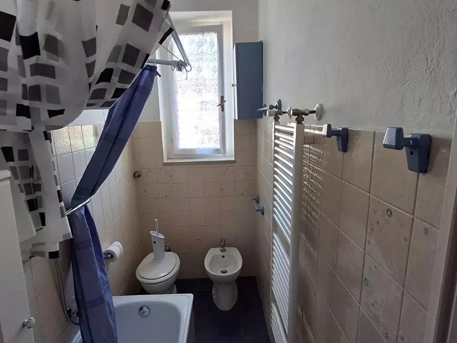 Immagine 12 di Appartamento in vendita  a Rosignano Marittimo