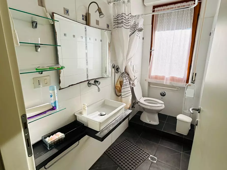 Immagine 16 di Villetta a schiera in vendita  a Rosignano Marittimo