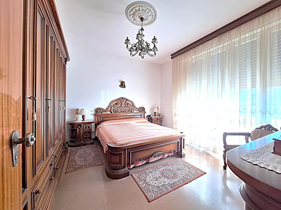 Immagine 10 di Appartamento in vendita  a Cascina