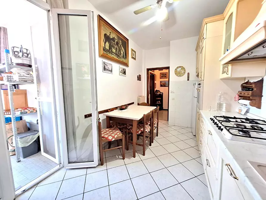 Immagine 8 di Appartamento in vendita  a Cascina