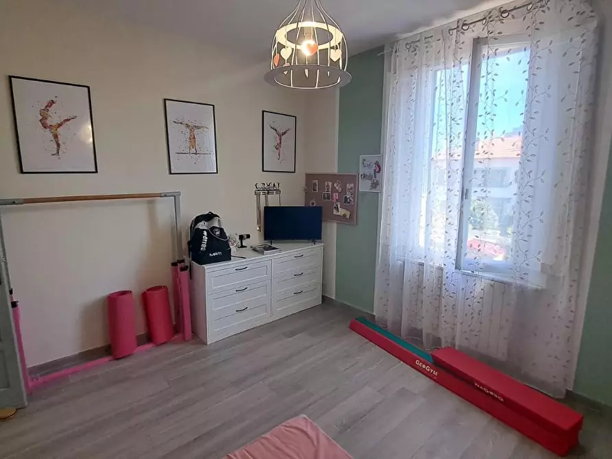 Immagine 13 di Appartamento in vendita  a Rosignano Marittimo