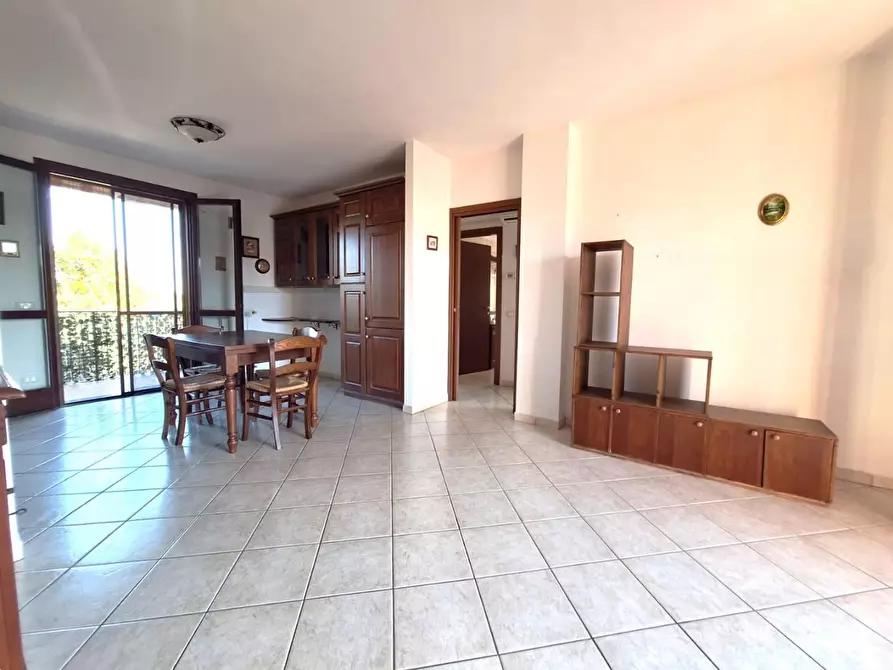 Immagine 1 di Appartamento in vendita  a Cascina