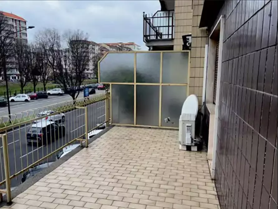 Immagine 10 di Appartamento in vendita  a Torino