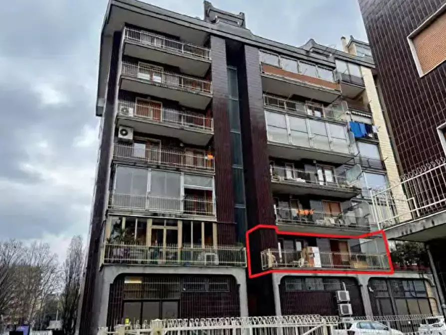 Immagine 3 di Appartamento in vendita  a Torino