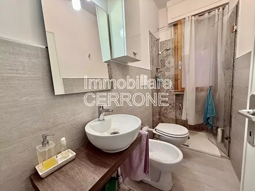 Immagine 11 di Appartamento in vendita  a Cecina