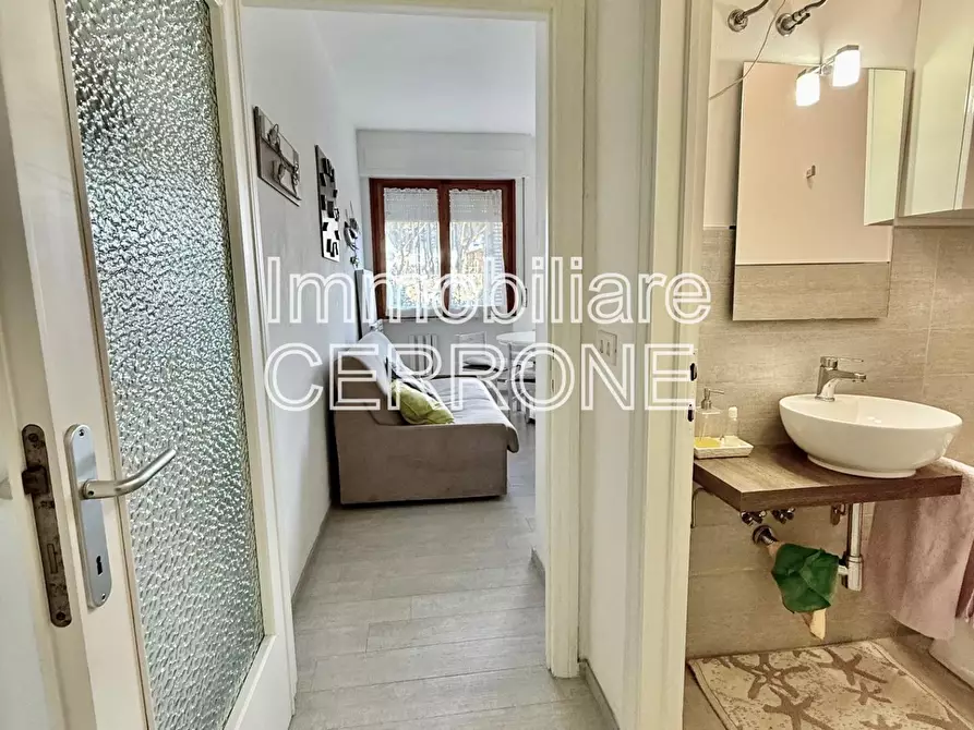 Immagine 13 di Appartamento in vendita  a Cecina