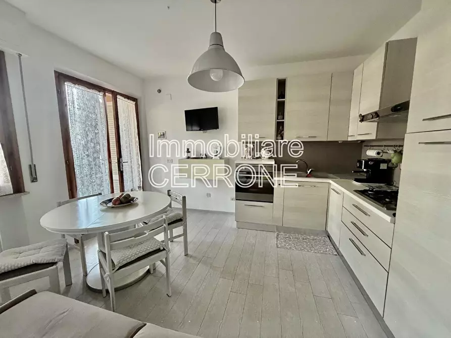 Immagine 5 di Appartamento in vendita  a Cecina