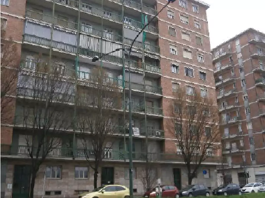 Immagine 1 di Appartamento in vendita  a Torino