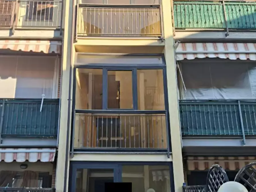 Immagine 3 di Villetta a schiera in vendita  a Volpiano