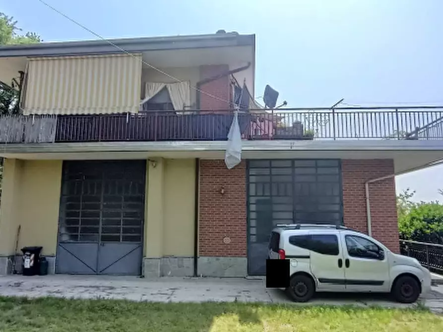 Immagine 3 di Casa indipendente in vendita  a Rocca Canavese
