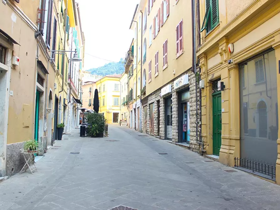 Immagine 22 di Appartamento in vendita  a Massa