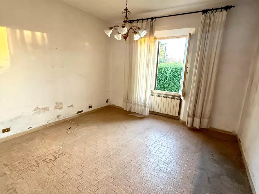 Immagine 11 di Casa bifamiliare in vendita  a Montignoso