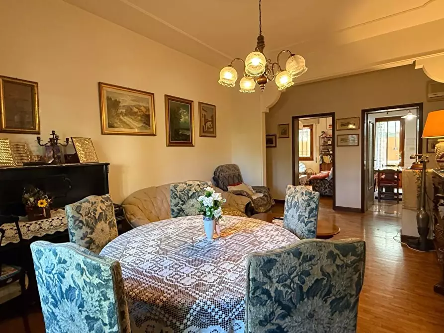 Immagine 5 di Appartamento in vendita  a Montecatini Terme