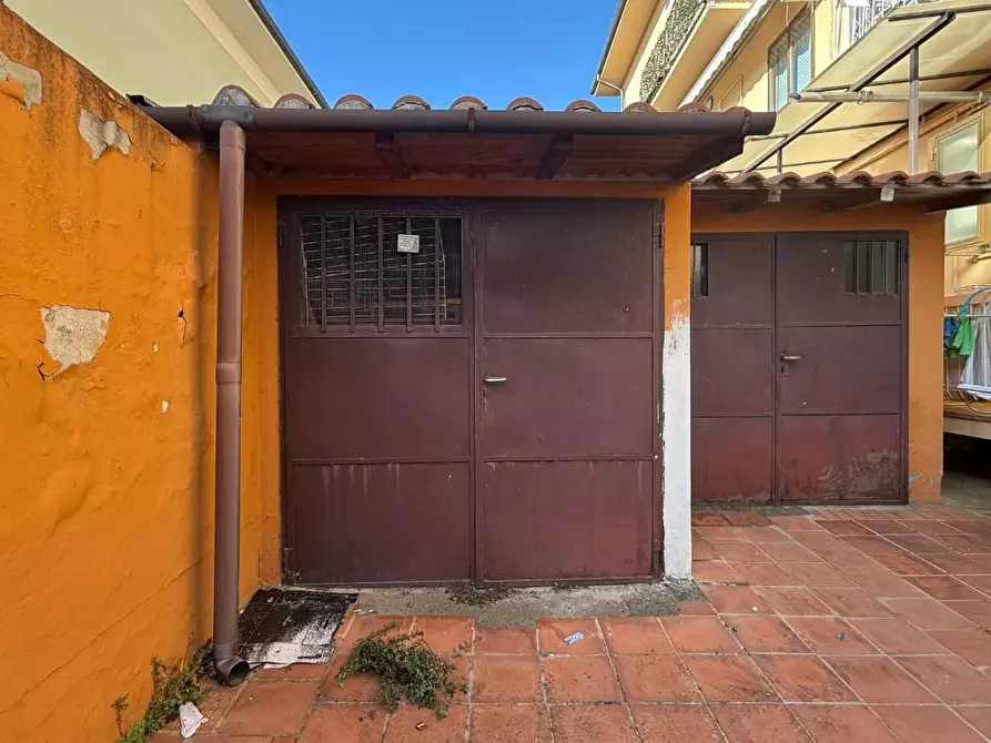 Immagine 22 di Appartamento in vendita  a Montecatini Terme