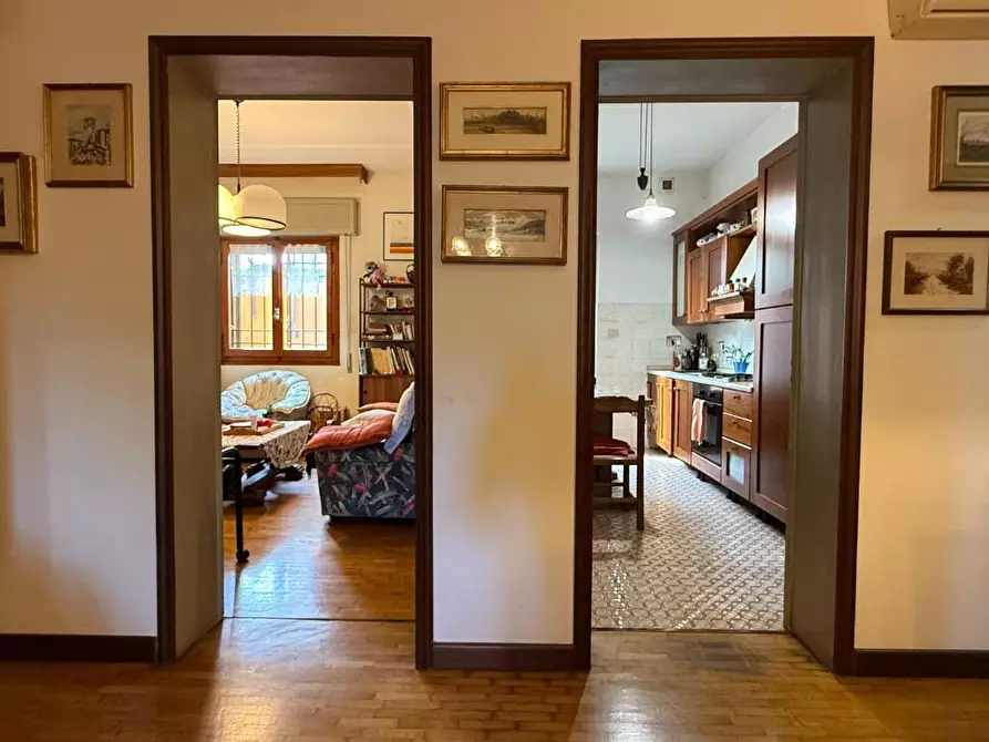 Immagine 9 di Appartamento in vendita  a Montecatini Terme