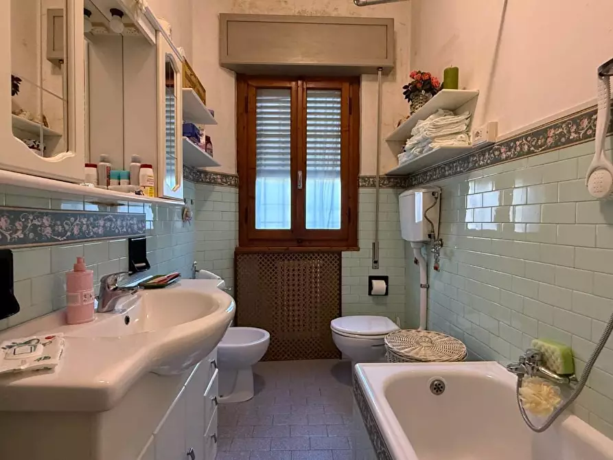 Immagine 13 di Appartamento in vendita  a Montecatini Terme