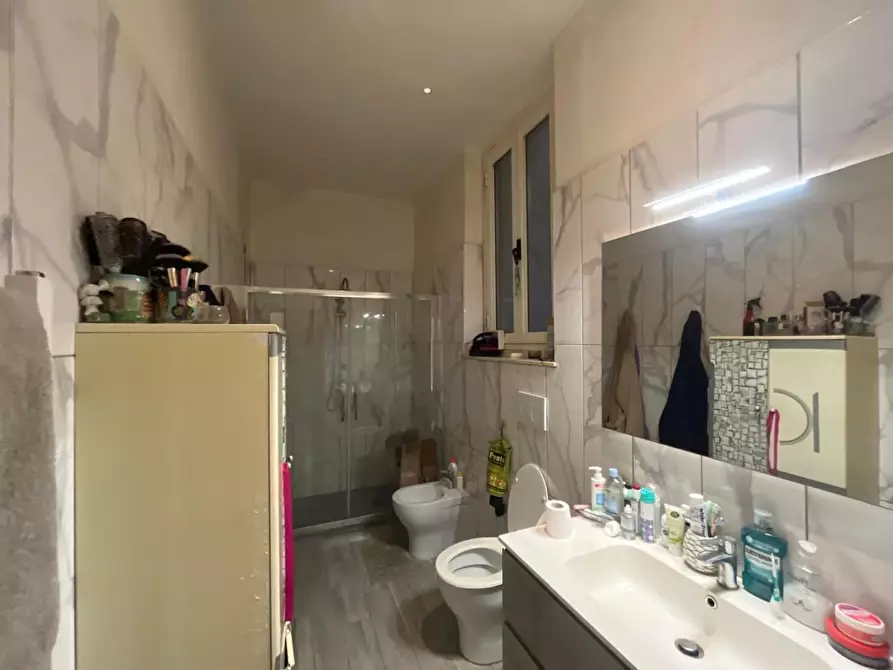 Immagine 10 di Appartamento in vendita  a Livorno