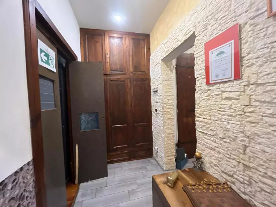 Immagine 14 di Appartamento in vendita  a Livorno