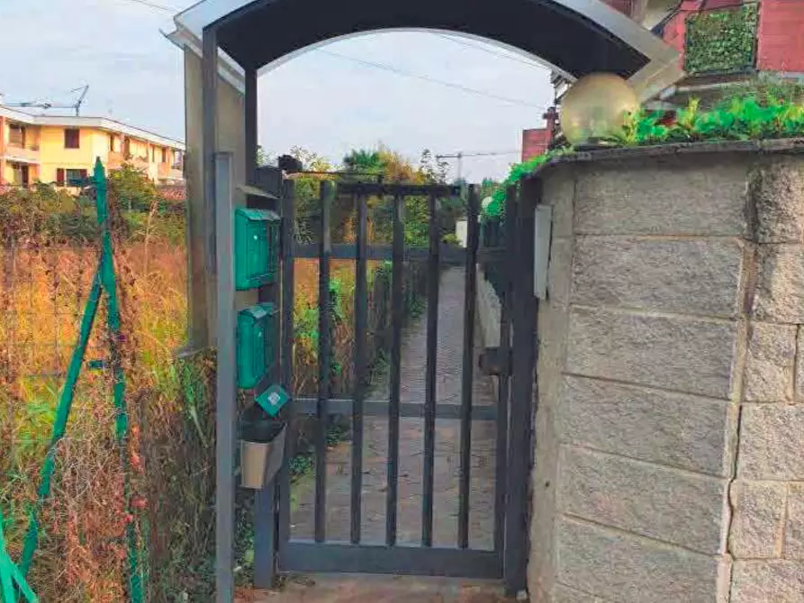 Immagine 16 di Garage in vendita  a Grezzago