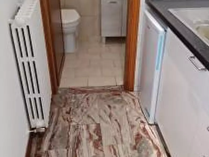 Immagine 11 di Mansarda in vendita  a Pisa