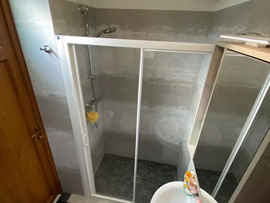 Immagine 25 di Terratetto in vendita  a Castelnuovo Di Garfagnana