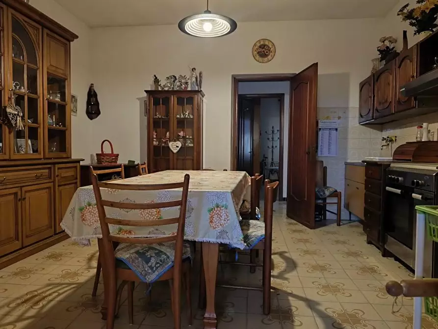 Immagine 8 di Casa indipendente in vendita  a Castelnuovo Magra