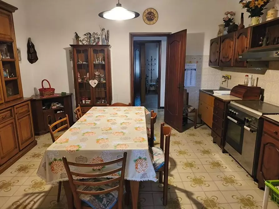 Immagine 9 di Casa indipendente in vendita  a Castelnuovo Magra