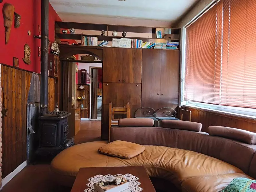 Immagine 17 di Casa indipendente in vendita  a Castelnuovo Magra