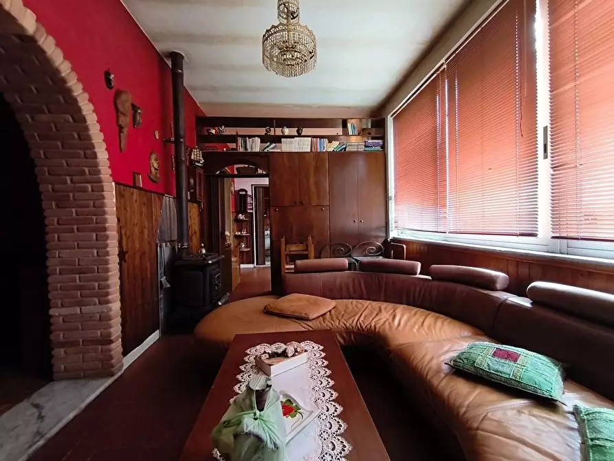 Immagine 18 di Casa indipendente in vendita  a Castelnuovo Magra