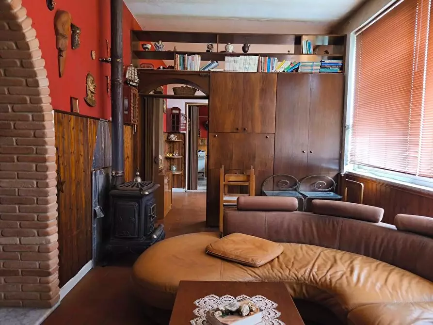 Immagine 16 di Casa indipendente in vendita  a Castelnuovo Magra