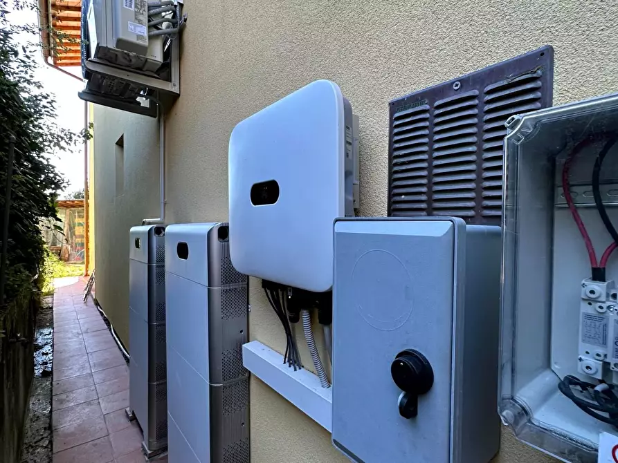 Immagine 36 di Casa colonica in vendita  a Buggiano