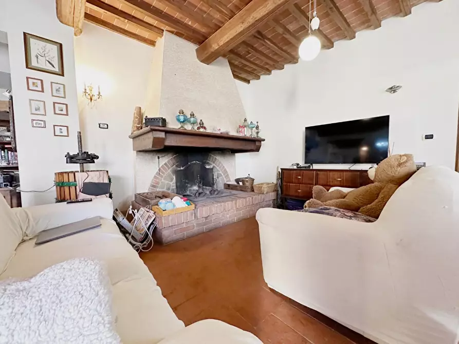 Immagine 10 di Casa colonica in vendita  a Buggiano