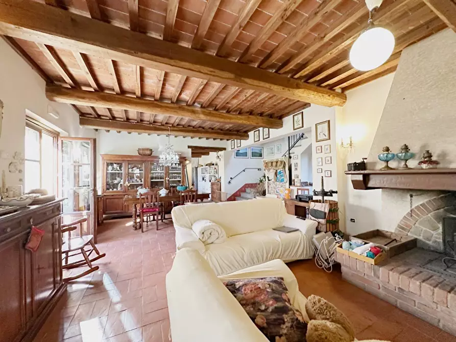 Immagine 11 di Casa colonica in vendita  a Buggiano