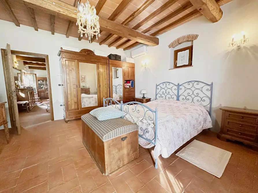 Immagine 12 di Casa colonica in vendita  a Buggiano